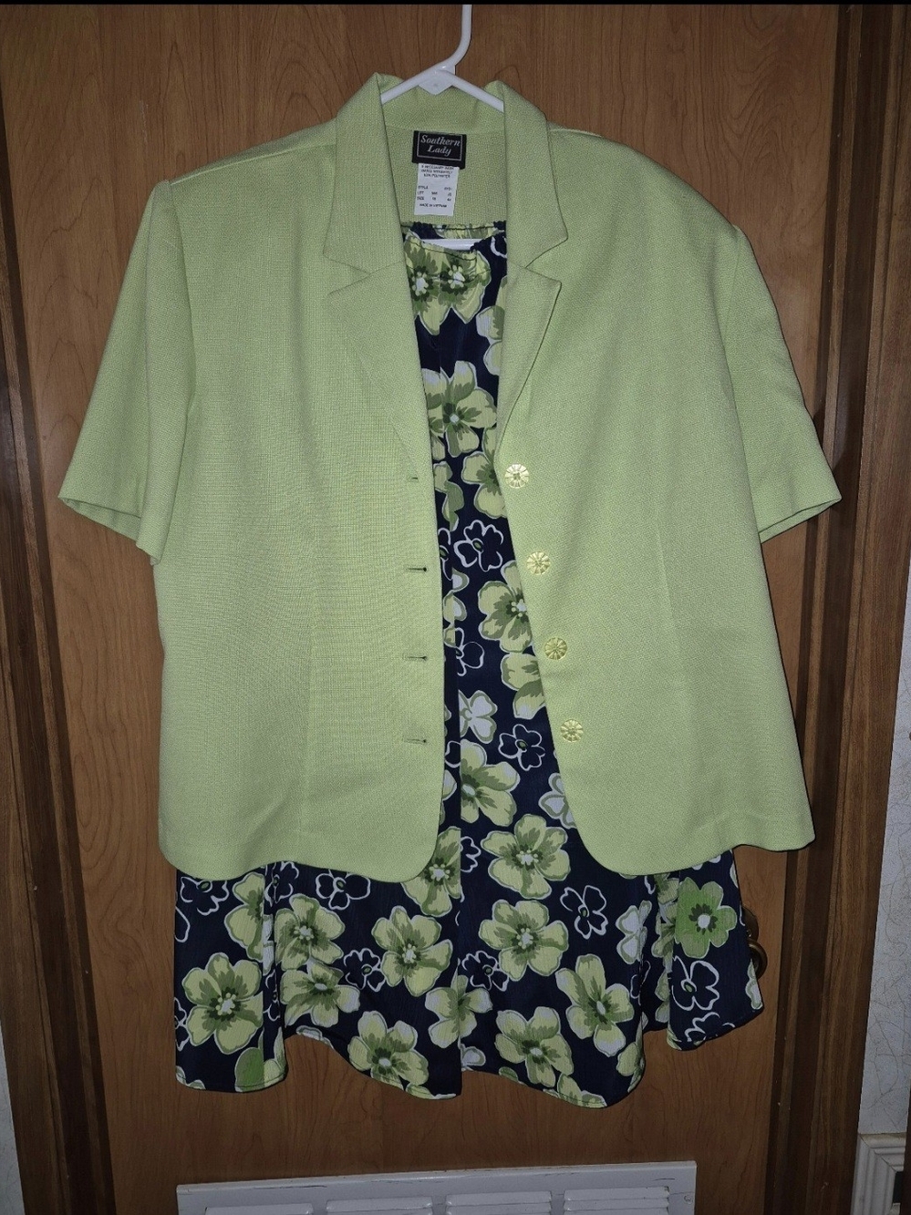 Southern Lady Size 16 Lime Green Floral Skirt Set